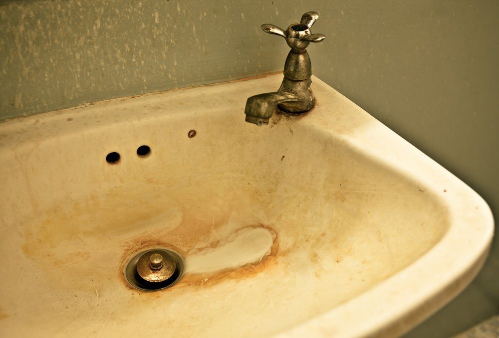 Methods for removing hard water stains